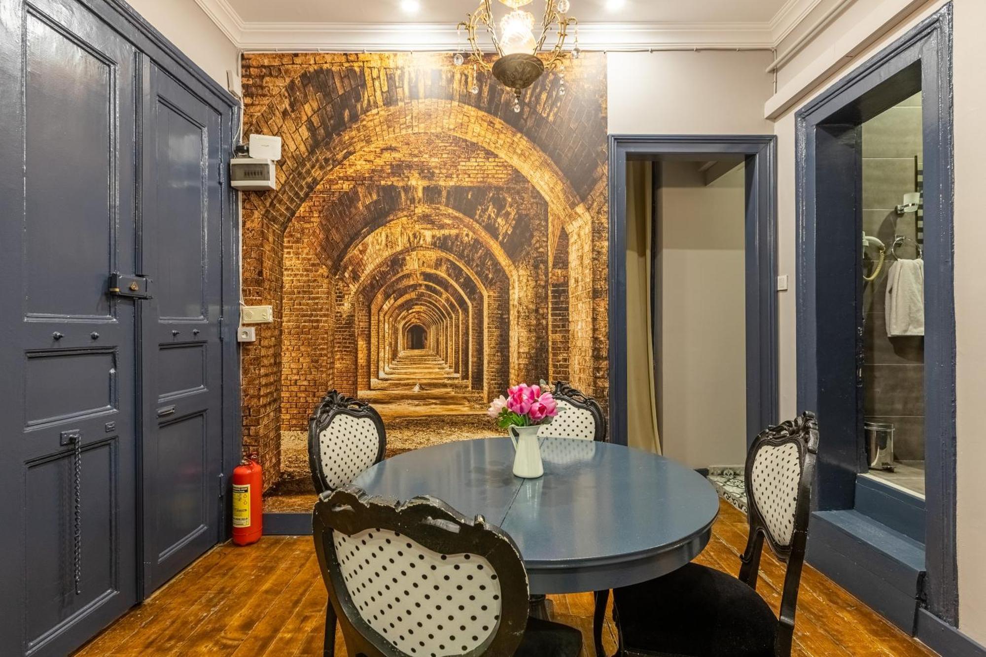 Апартаменти Ganbaru Tours - Flats In Galata Стамбул Екстер'єр фото